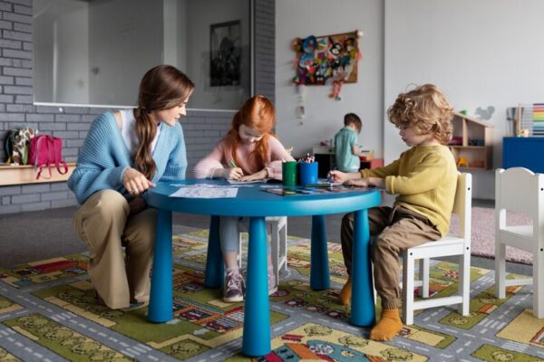 Montessori Eğitici Eğitimi Sertifikası